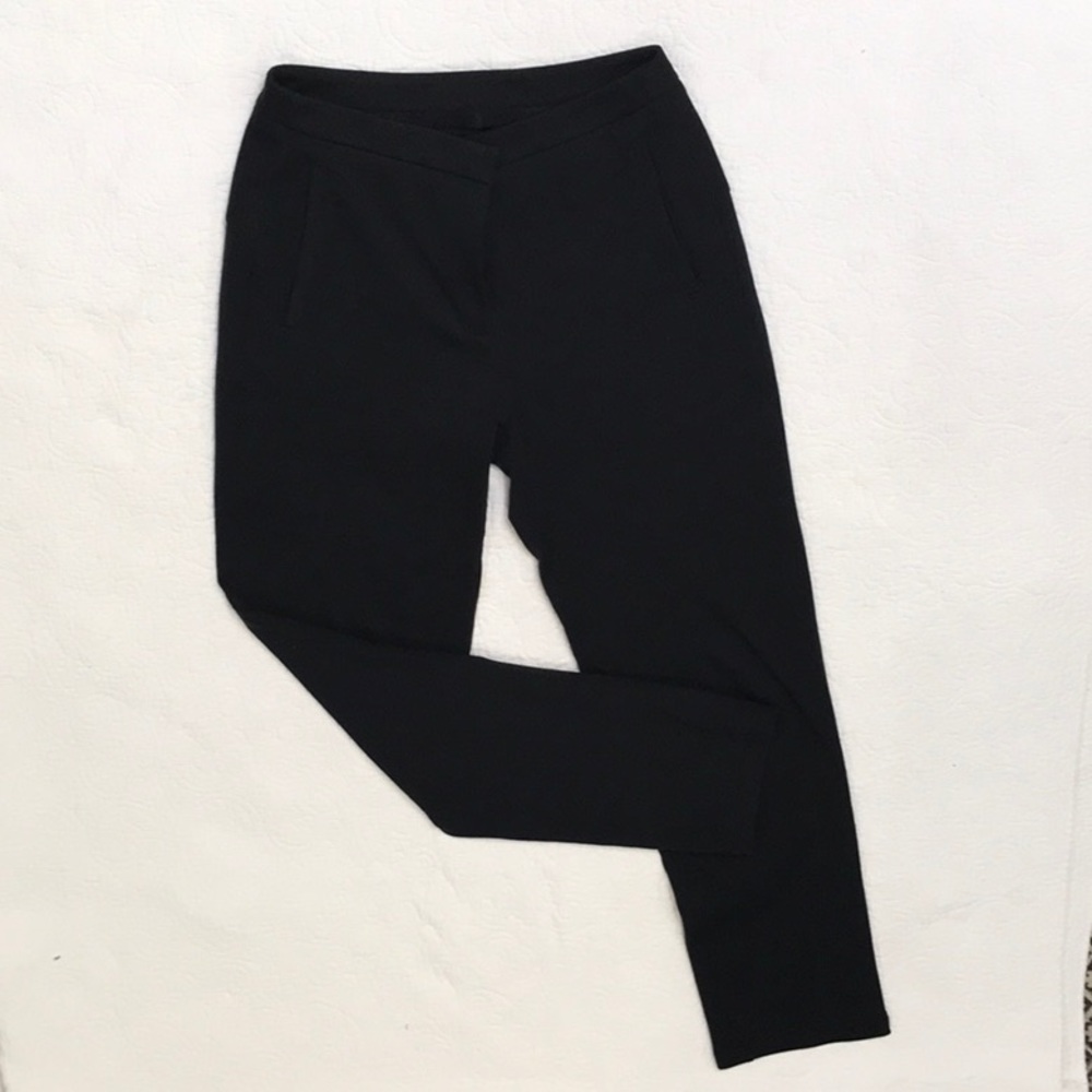 Lululemon “On The Move” Pants